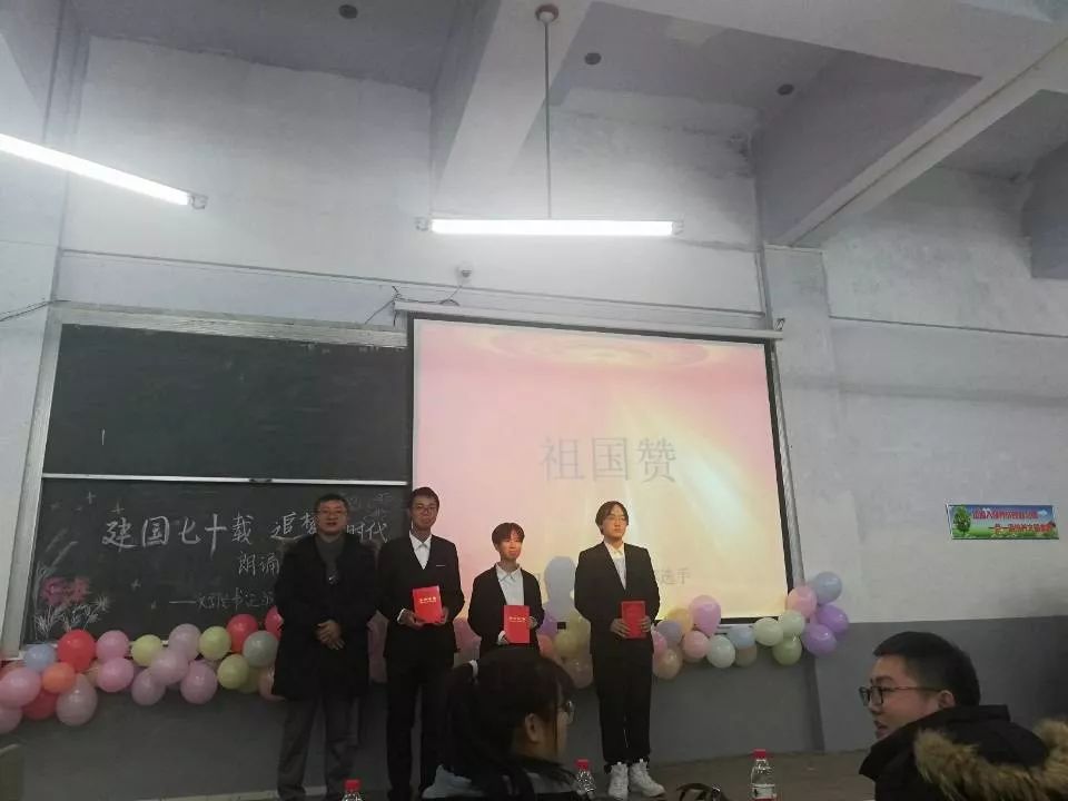 7fa7a1ddf5774f2d9989a2483fb60be2.jpg