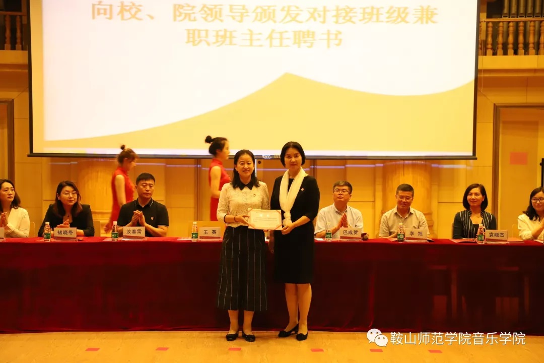 fc22f3205db14275ae2a92f6e3879edd.jpg