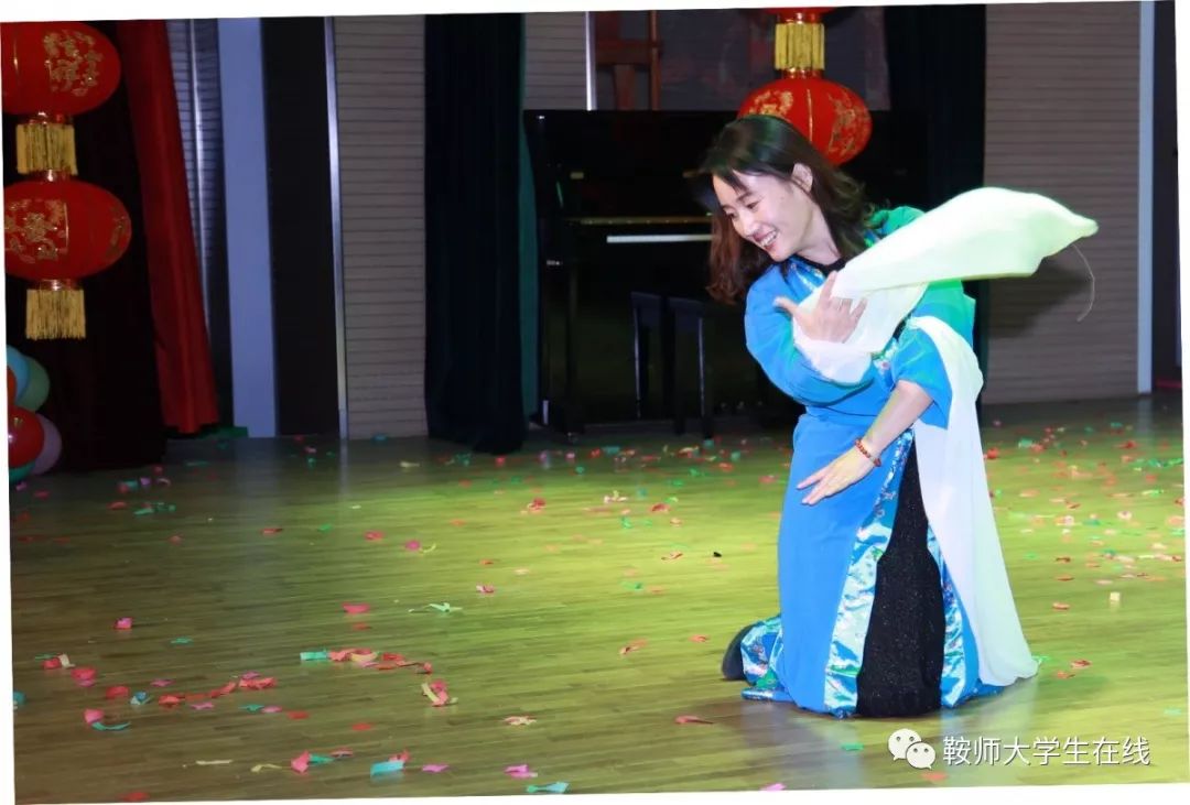a5ef3bf783594a159244ebc341e8d563.jpg