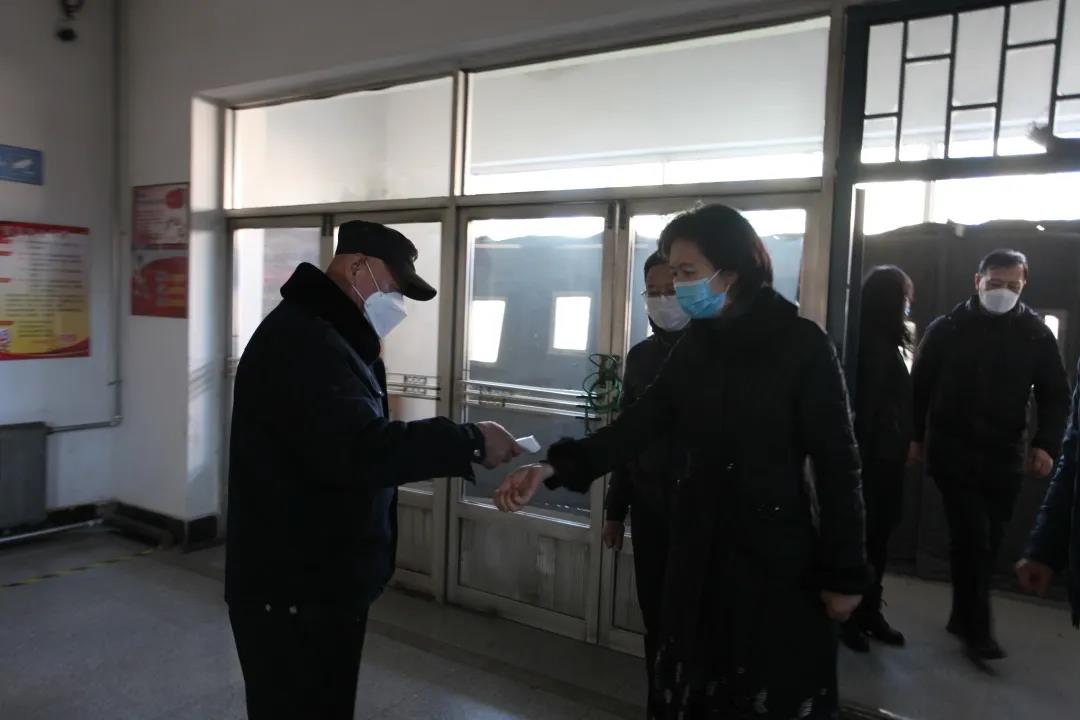 d5f04224cc604c6ab8e7f7d28fffde1c.jpg